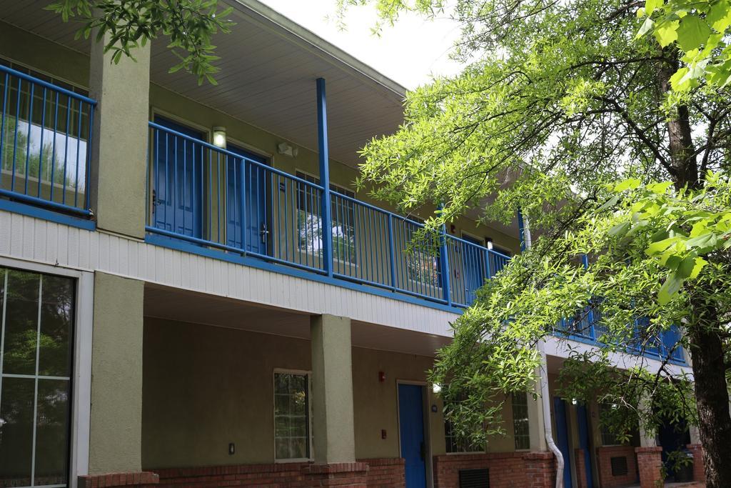 Magnolia Bay Hotel & Suites Jonesboro Dış mekan fotoğraf