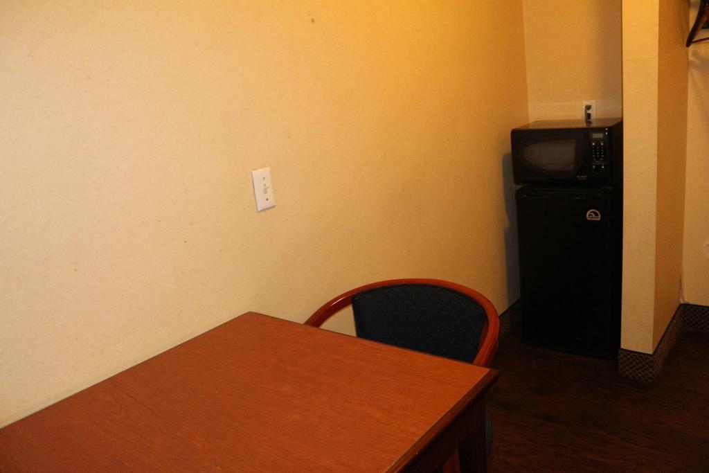 Magnolia Bay Hotel & Suites Jonesboro Dış mekan fotoğraf