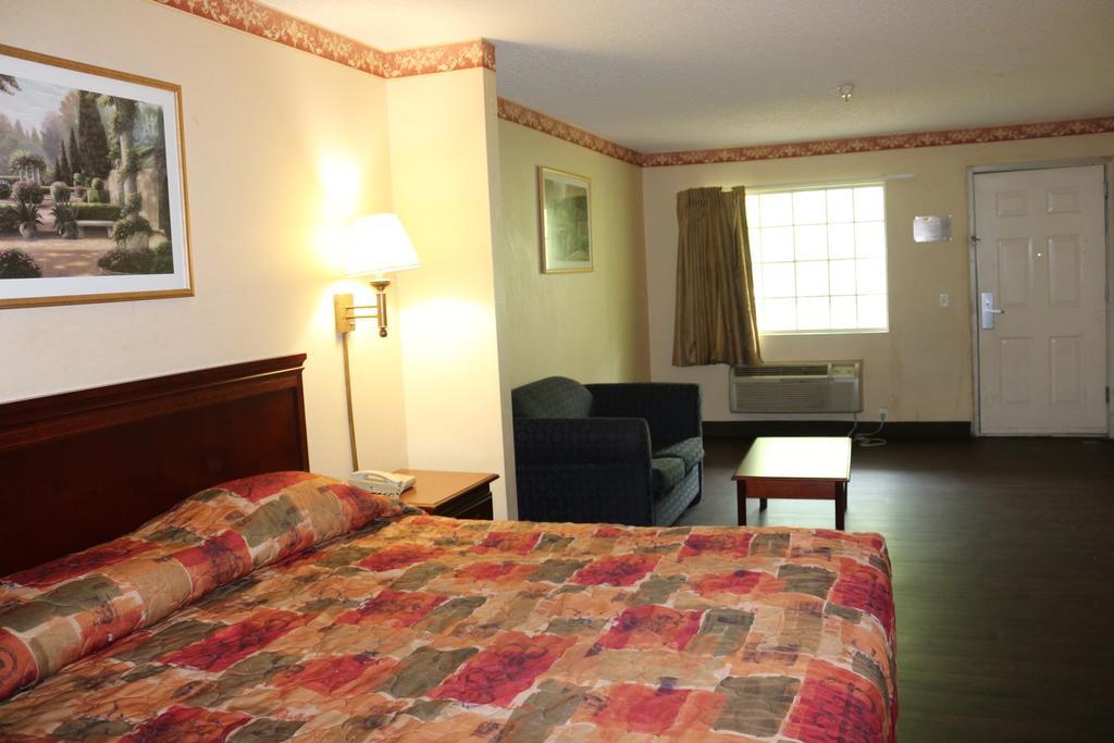 Magnolia Bay Hotel & Suites Jonesboro Dış mekan fotoğraf