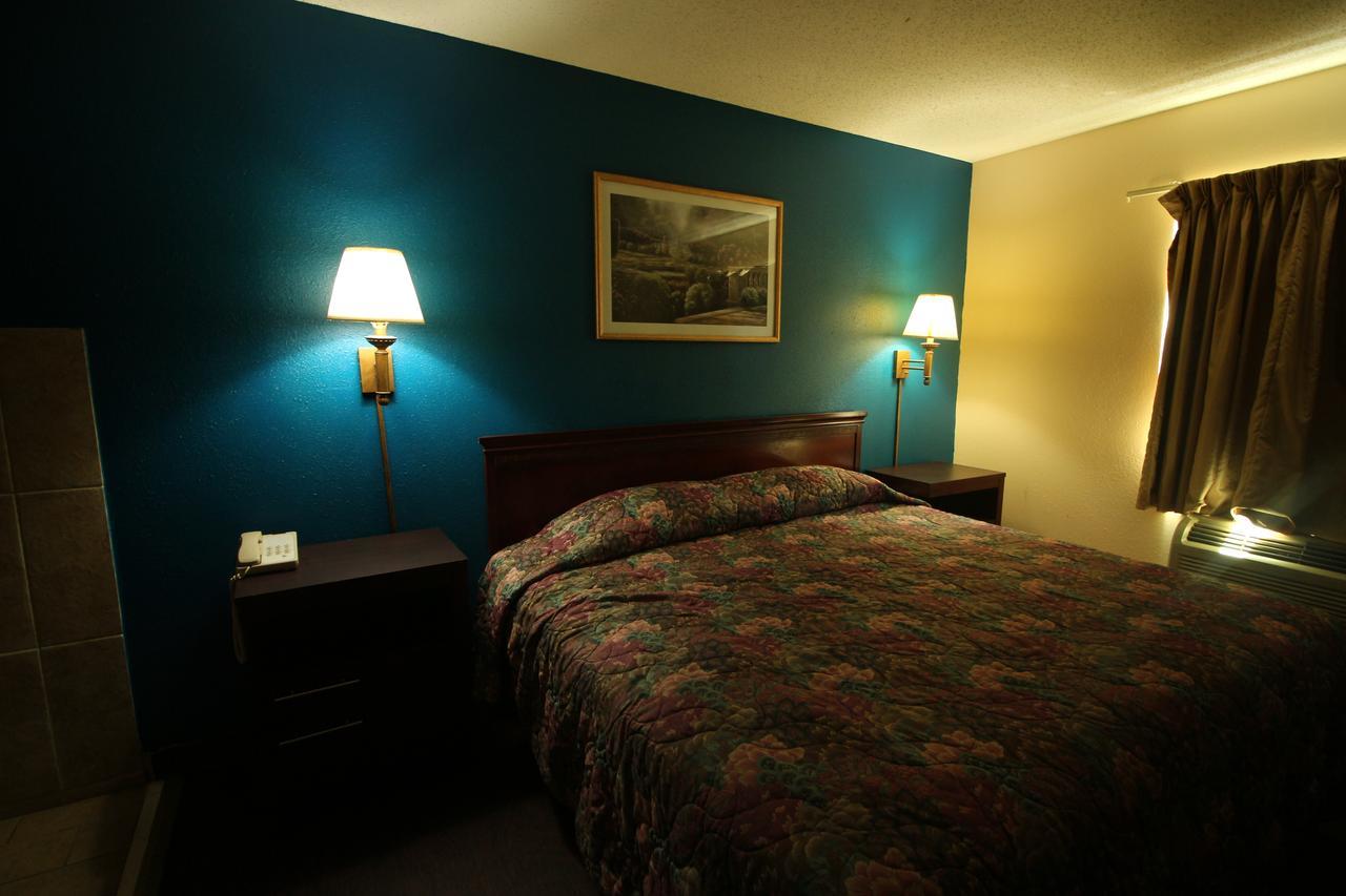 Magnolia Bay Hotel & Suites Jonesboro Dış mekan fotoğraf